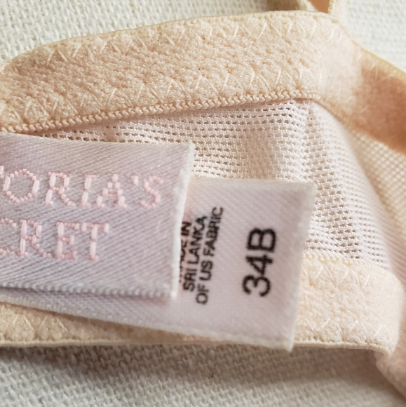 Victoria's Secret Embroider Push-up Bra - Picture 5 of 6